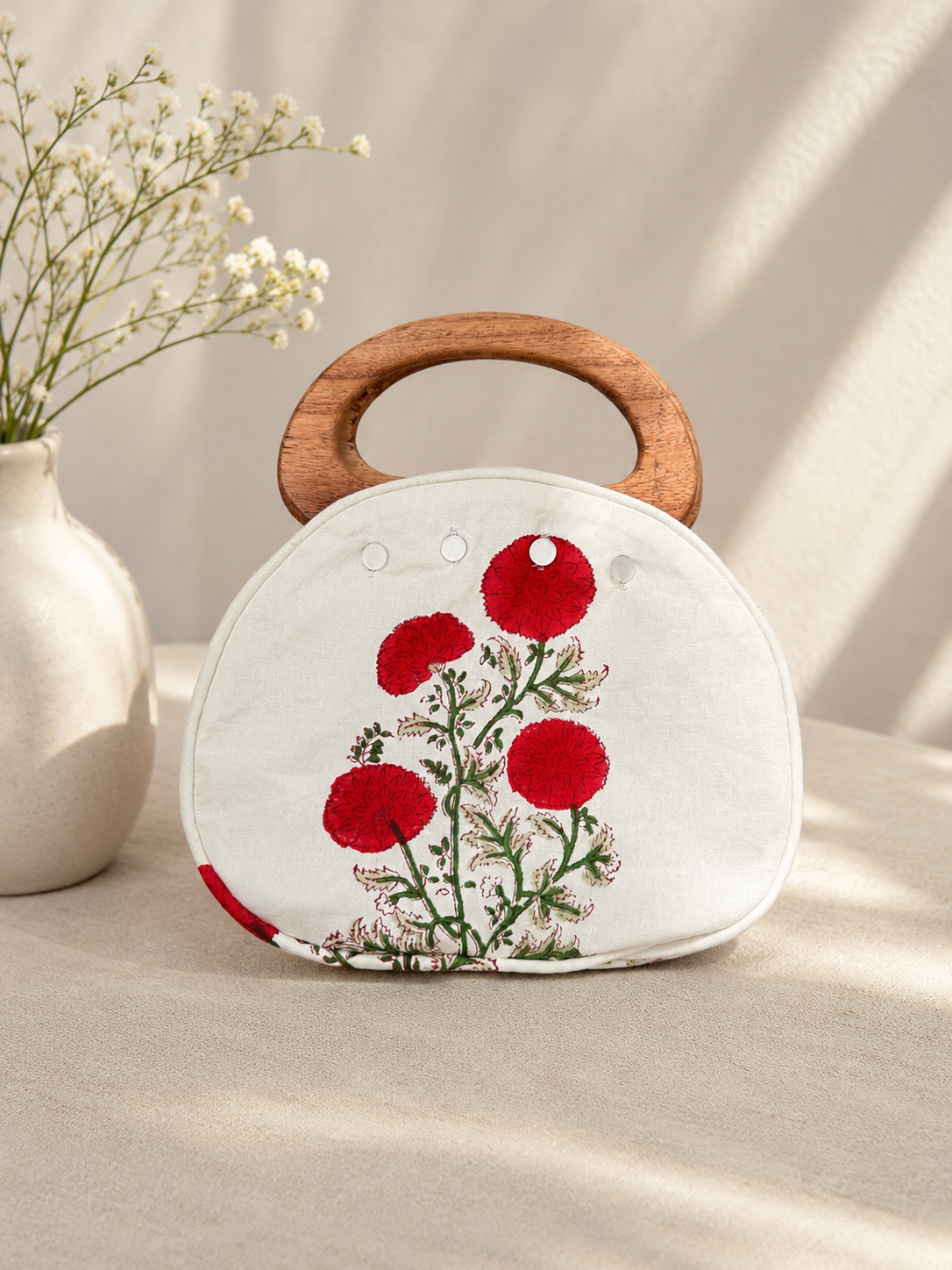 Bermuda Bag with Wooden Handles Rouge
