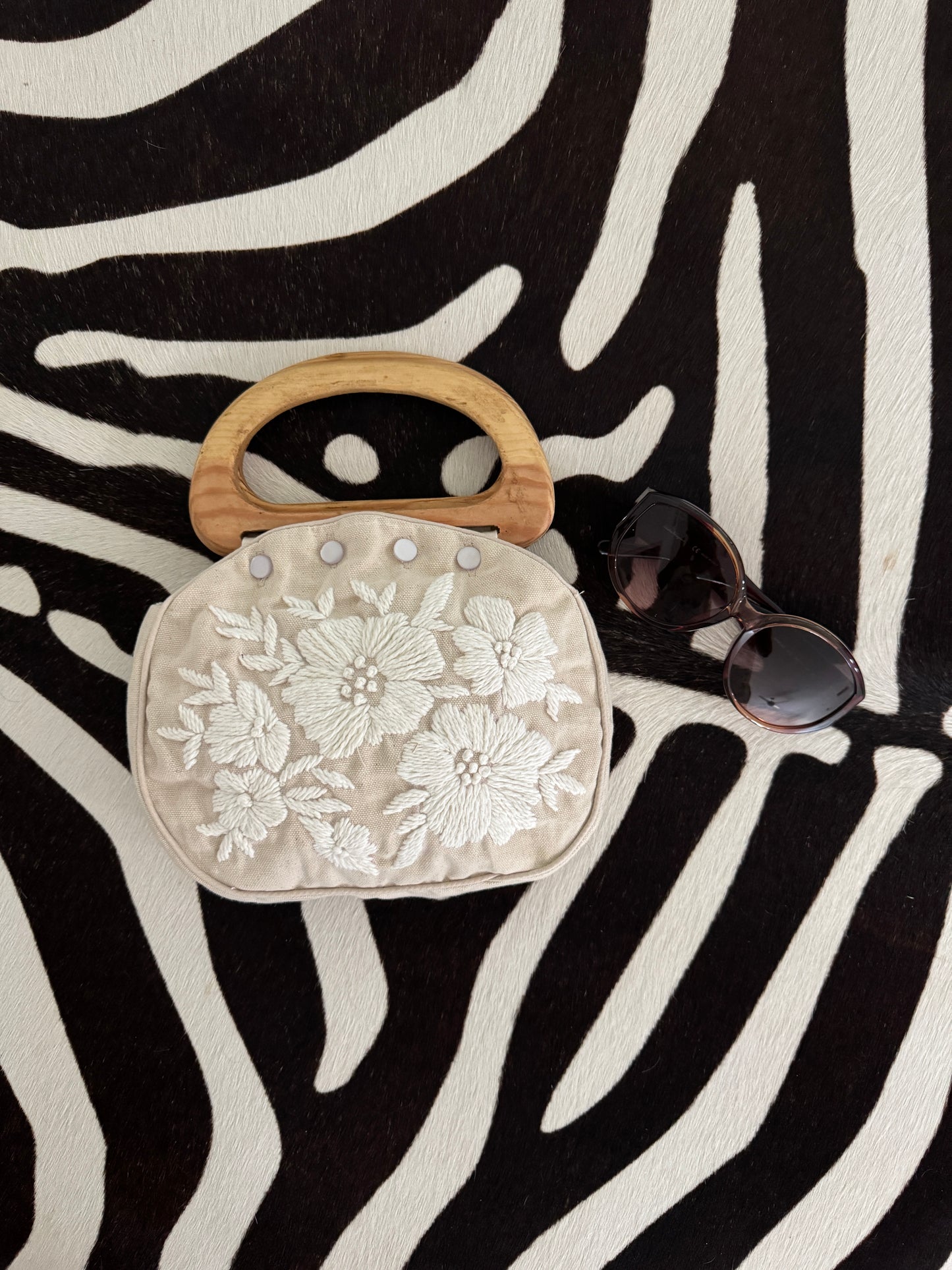 Bermuda Bag with Wooden Handles Canvas Floral